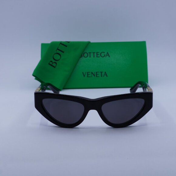 Bottega Veneta BV1176S 001 Cat Eye Sunglasses - Black/Grey - Picture 4 of 10